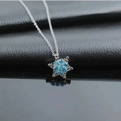 Aqua Flower Star Curb Chain Pendant