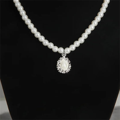 Crystal Pearls Pendant Set